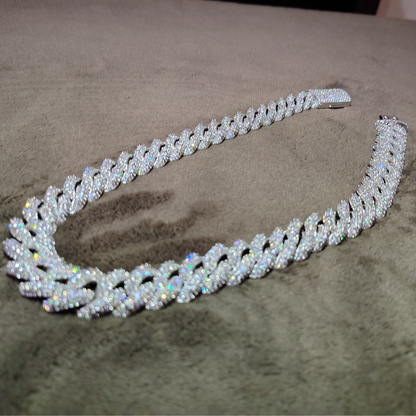 18mm VVS Moissanite Cuban Link Chain – Bubble Style | 20"