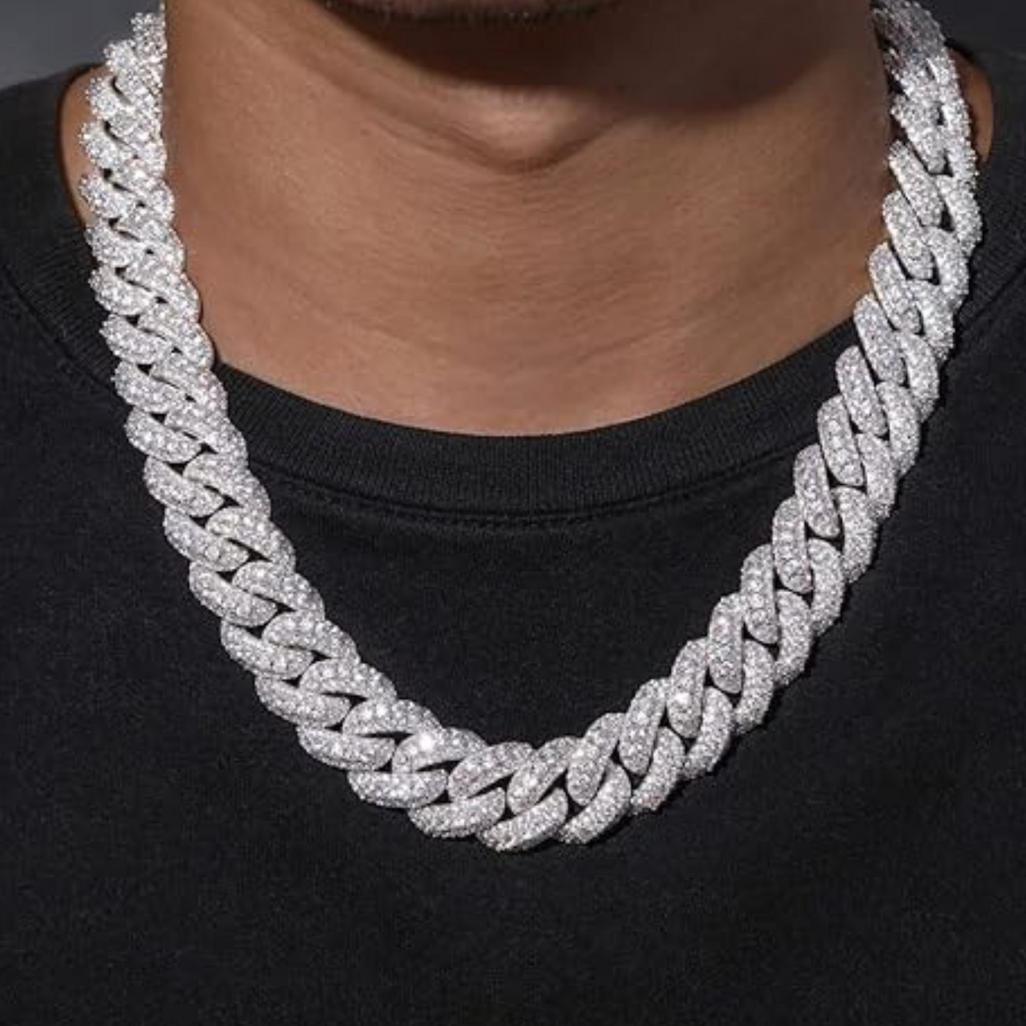 18mm VVS Moissanite Cuban Link Chain – 18K White Gold | Bubble Style | 20"